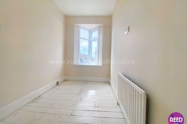 Detached house to rent in Richmond Ave, Southend On Sea