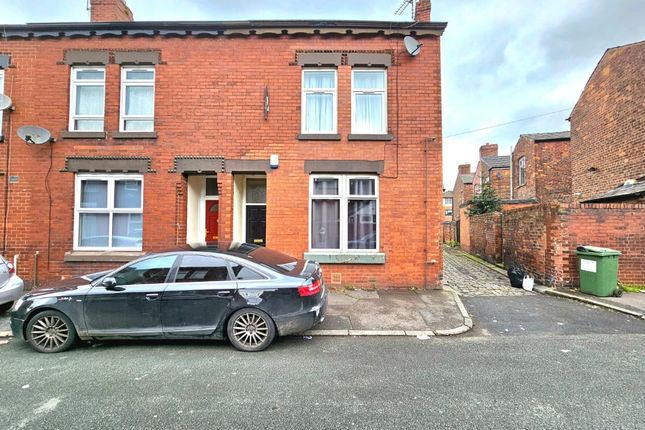 Thumbnail Flat to rent in Bankfield Avenue, Longsight, Manchester