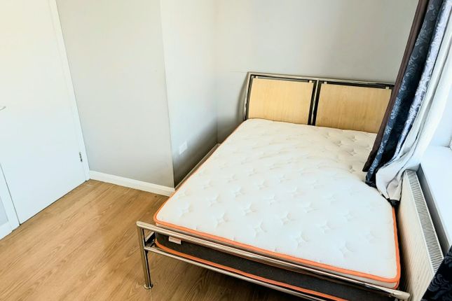 Shivam A S Verma, Bath Road, Hounslow photo 4