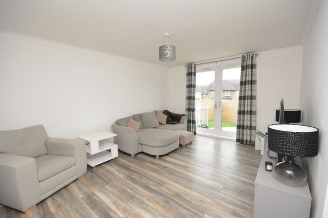 32 Cadzow Avenue, Bo'ness photo 2