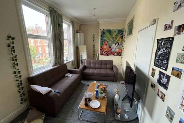 Thumbnail Terraced house to rent in Regent Park Avenue, Hyde Leeds