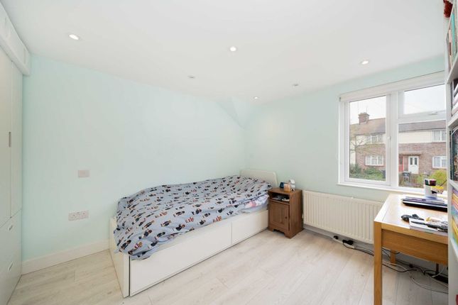 Property for sale in Barrenger Road, London