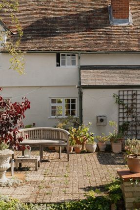 312524 - 10 High St, Toft-82.Jpg