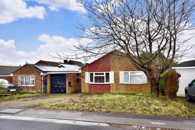 Thumbnail Detached bungalow for sale in Derwent Road, Linslade