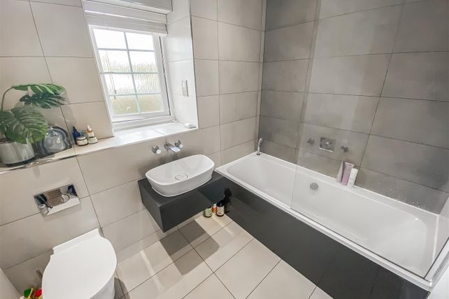 21, Bradbury Way, Chilton photo 2