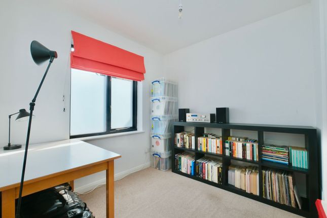 8, St Georges Court, Huntingdon photo 4