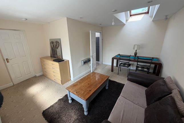 10A, Nottingham photo 2
