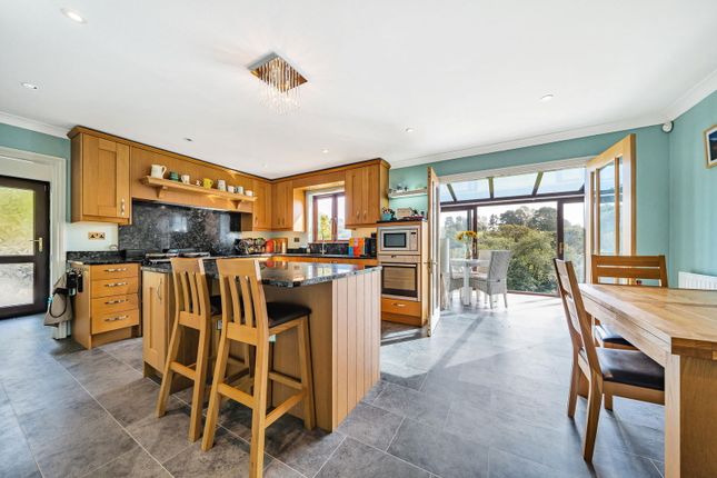 2, Oliver Court, Saltash photo 3