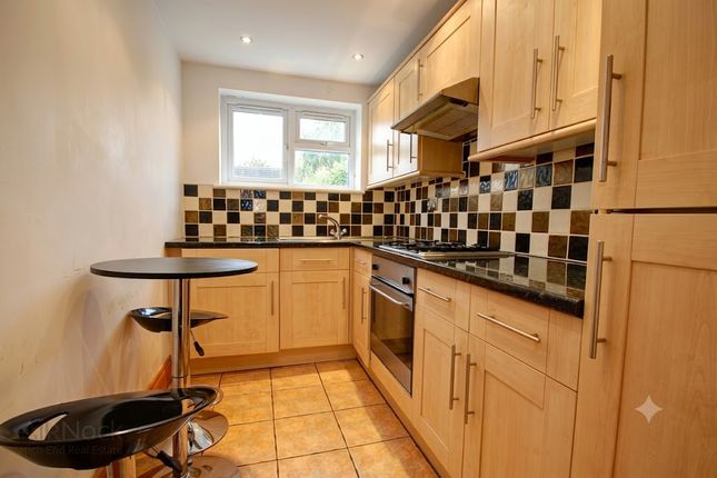 129, Terrace Road, Walton-on-Thames photo 4