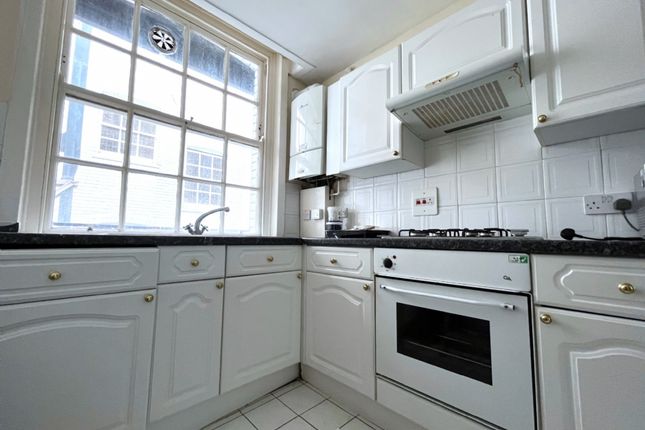 58B Hanover Gate Mansions, Park Road, NW1 4SN, London photo 3