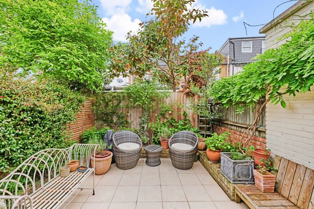 Cottage for sale in Thorne Street, Barnes