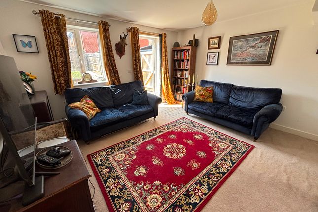 22 Meadow View, Ashford photo 3