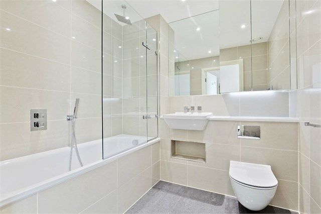 Flat to rent in Pinnacle Apartments, Saffron Central Square, Croydon