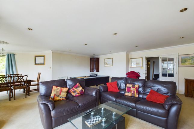15 Regent House, Park Heights,, Old St. Johns Road, Jersey photo 2