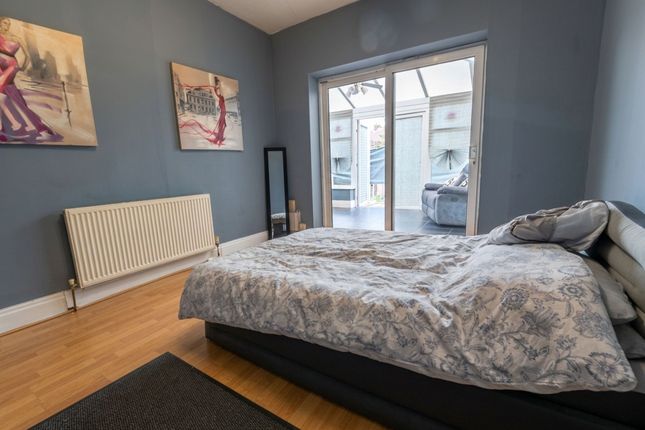235 Rake Lane, Manchester photo 2