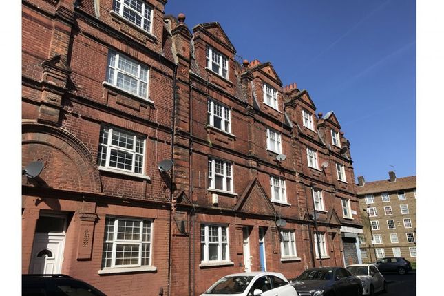 Flat for sale in Casson Street, London