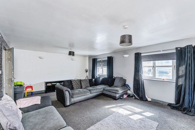 2, New Street, Deeside photo 4