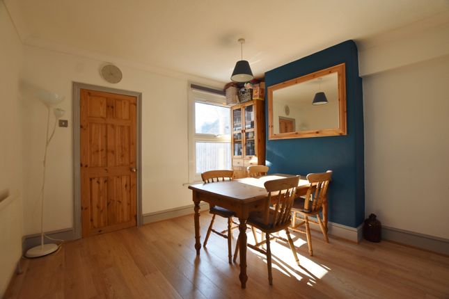 25, Acme Road, North Watford photo 4