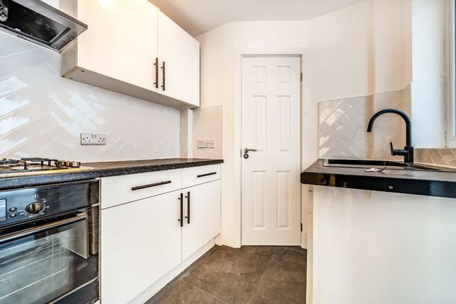 119, Morley Avenue, London photo 4