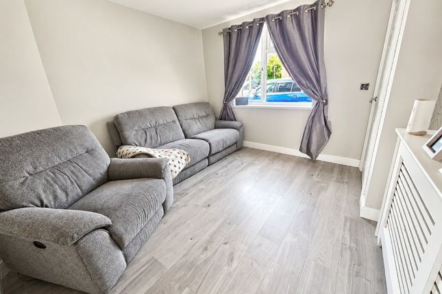 12, Sun Street, Brierley Hill photo 2