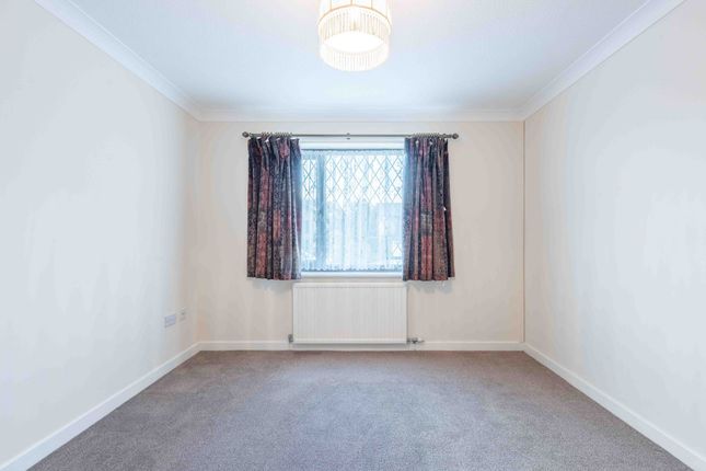 32 Bryn Twr, Abergele photo 4