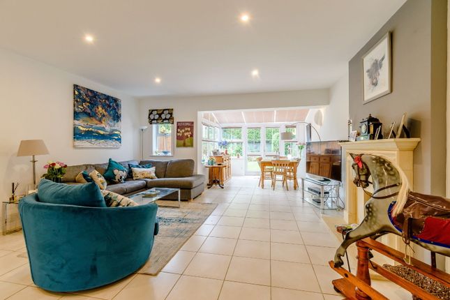5, Vantage Mews, Northwood photo 2