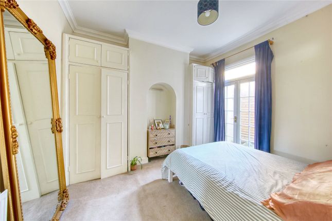 34a, Keildon Road, London photo 3