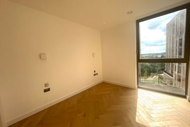 Flat to rent in Mentor House, Oberman Road, Dollis Hill