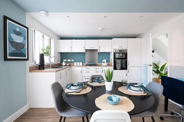 Taylor Wimpey - Lunar Rise