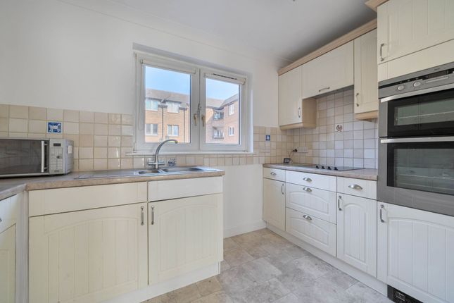 Flat 29, Lions Hall St. Swithun Street, Winchester photo 2