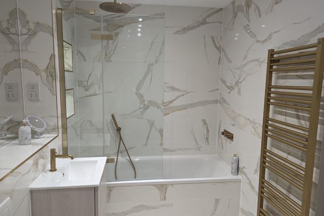 20 Chewton Farm Road, Walkford photo 3