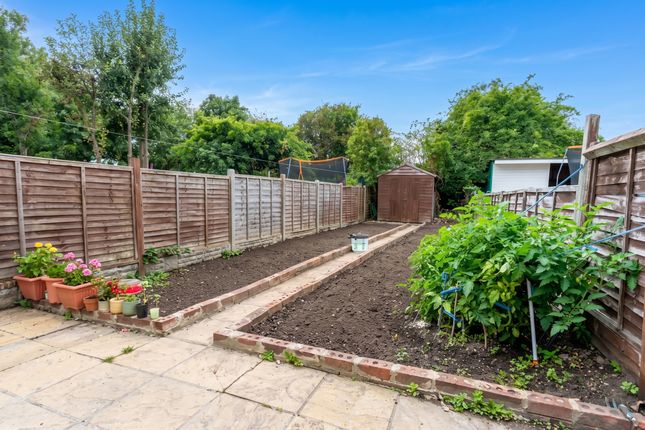 150, Vicarage Farm Road, Hounslow photo 4