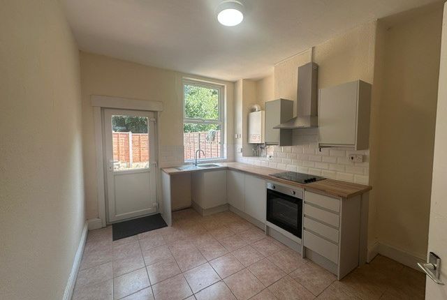 42, Kidderminster photo 3