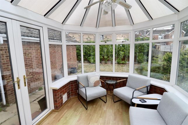 31, Ash Avenue, Elloughton photo 4