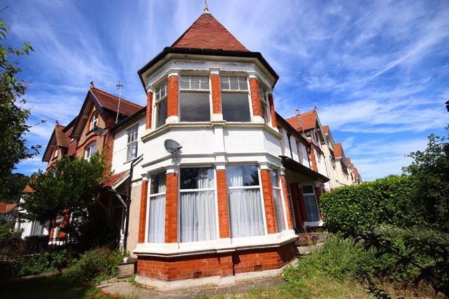 Flat for sale in St. Andrews Place, Llandudno