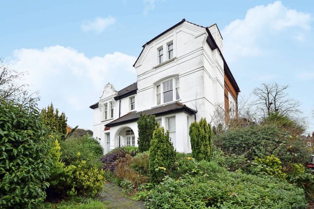 Thumbnail Flat to rent in Arterberry Road, Wimbledon, London