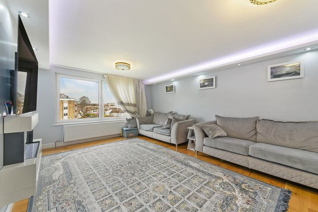 Thumbnail Flat for sale in Bramley Hill, South Croydon