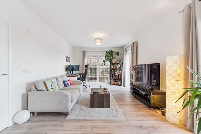 17 Cuddies Walk, Flat 2/3, Northbridge, Glasgow, Glasgow photo 3