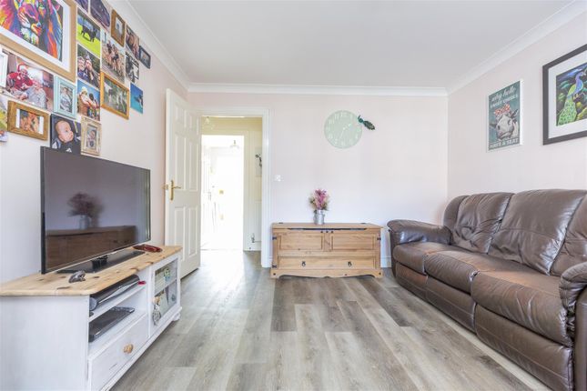 38, Honeymead Lane, Sturminster Newton photo 4