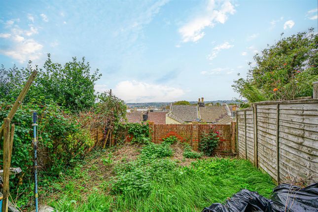 141, Emmanuel Road, Hastings photo 4