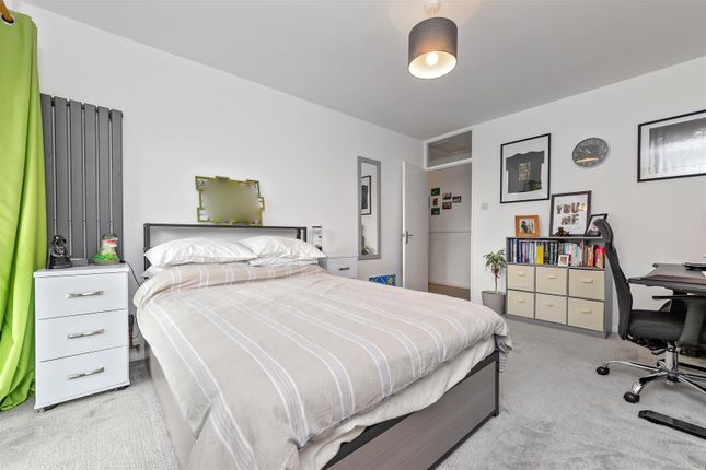 5, Hathaway Court, 486 Hatfield Road, St. Albans photo 4