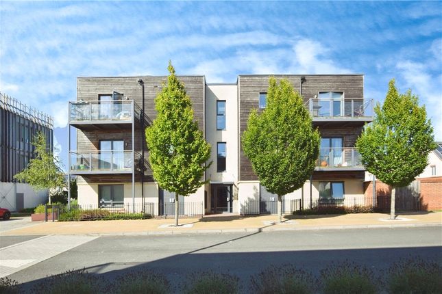 Thumbnail Flat for sale in Charlotte Avenue, Bicester, Oxfordshire