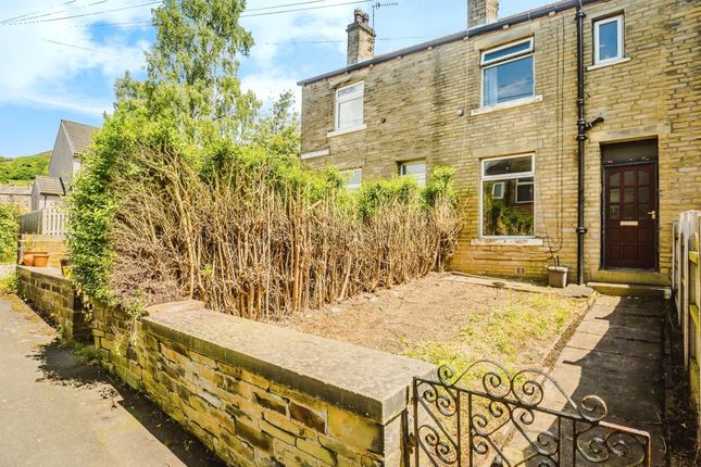 Thumbnail Terraced house for sale in Fernfield Terrace, Halifax