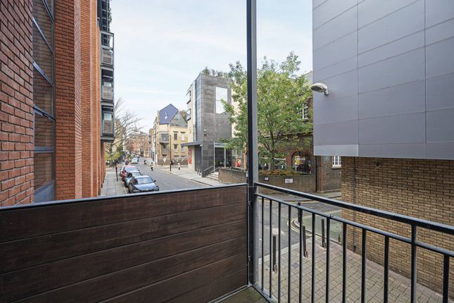 Flat for sale in Britton Street, Clerkenwell, London