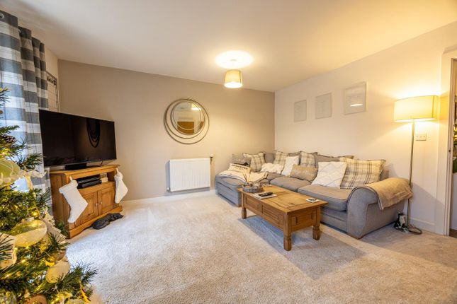 14, Barleyfields Avenue, Cheltenham photo 2