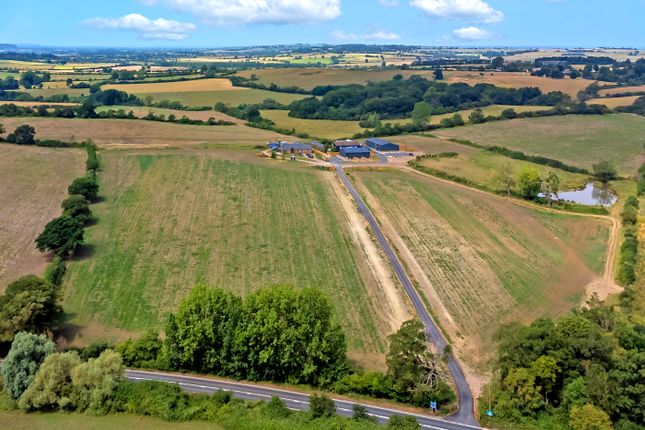 Plot 4, 4 Burston Ridge Farm, Aylesbury Road, Aylesbury photo 2