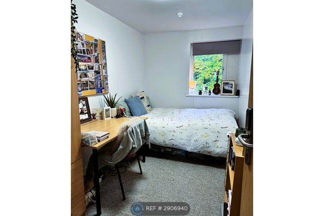 Flat, Arwen Lodge Sparkford Close, Winchester photo 3