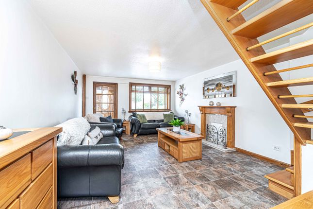 14, McWilliam Place, Kinross photo 4