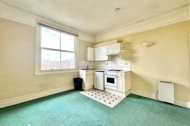 Hove photo 3
