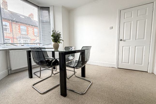 11 Gordon Road, Taunton, Somerset photo 3